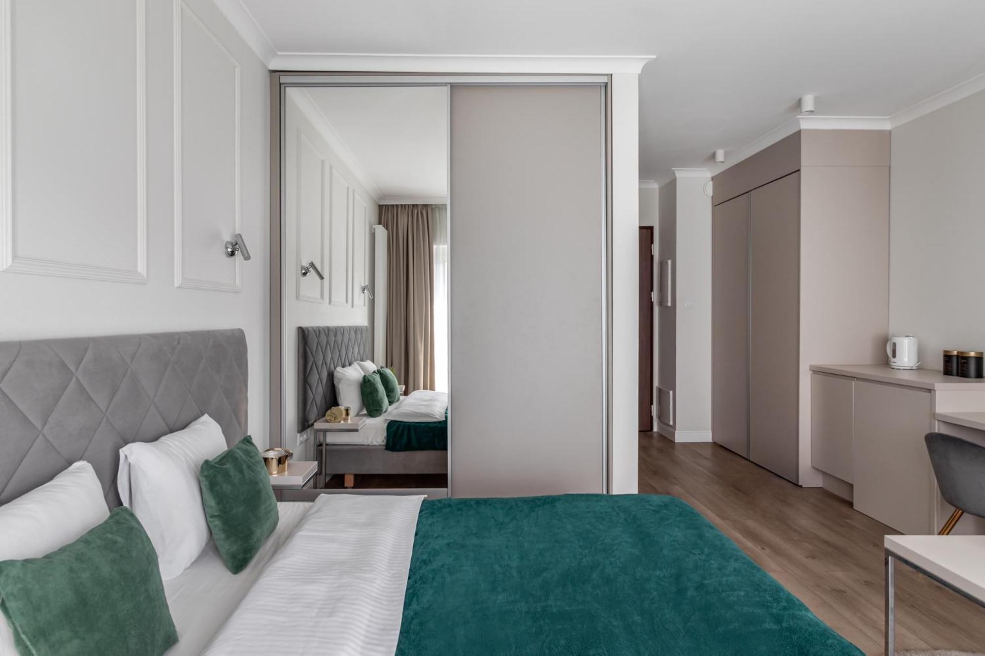 Golden Apartments -City Center - Mennica Residence Varşovia Exterior foto
